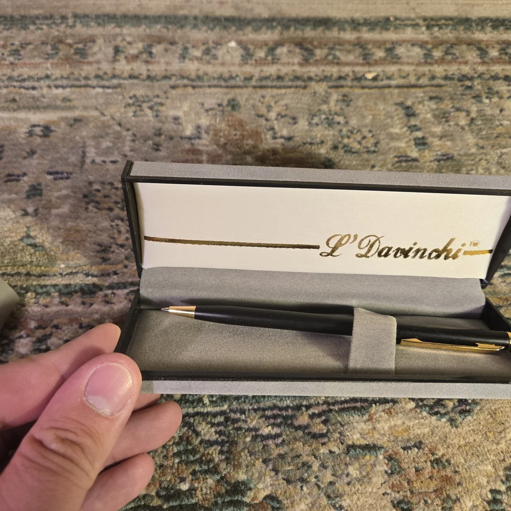 Vtg  L'DAVINCHI 2pc Ballpoint Pen Set in Original Box One Pen Left